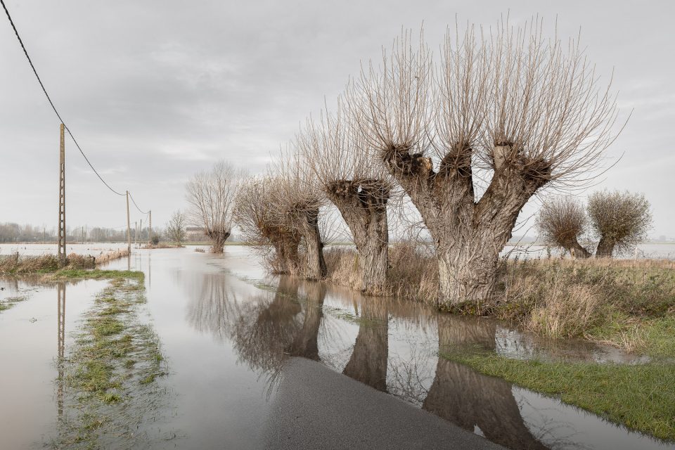 overstroomde wegen in België, overstroming België, overstromingen België, IJzerbroeken, Wateroverlast IJzer, Wateroverlast, Wateroverlast Diksmuide